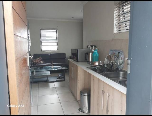 3 BEDROOM HOUSE FOR SALE IN ALBERTSDAL